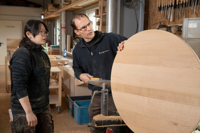 Takayo Miura macht bei Hans-Peter Schöner eine Ausbildung. Die 25-Jährige kam vor einigen Jahren aus Japan nach Deutschland.