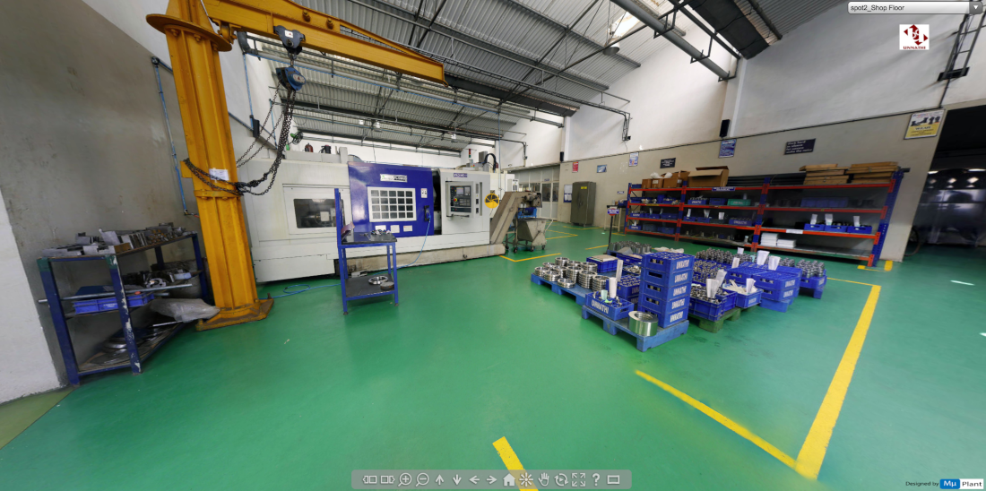 In addition to the 3D environment, factories can also be visited as in Google Streetview